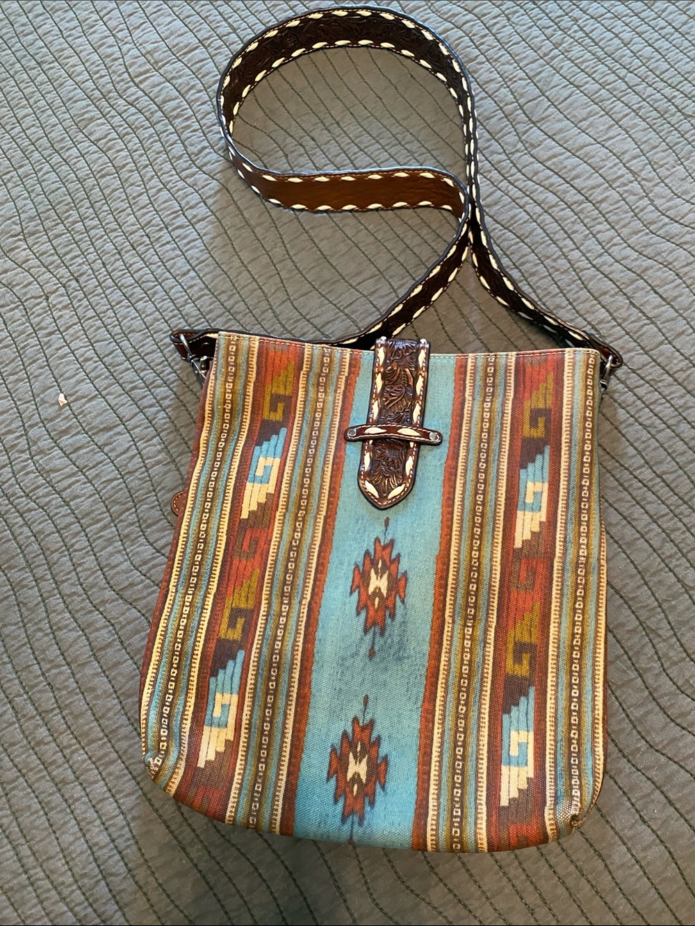 Blazin Roxx Turquoise and Brown Southwestern Crossbody Bag